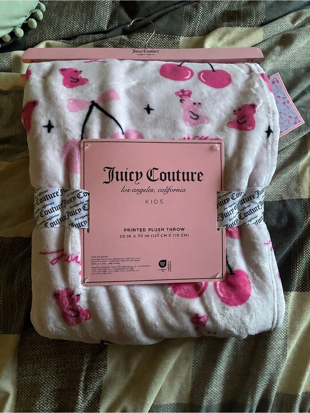 Juicy Couture Pink & White Kids Printed Plush Throw